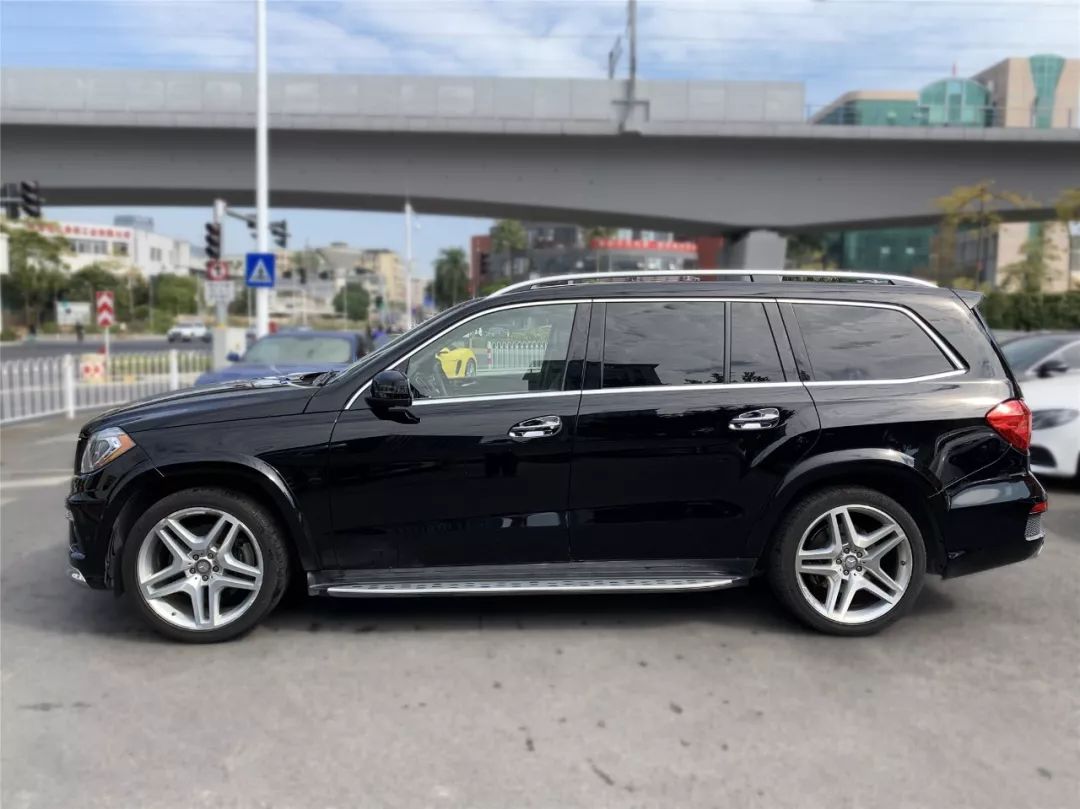 【新车上架】奔驰gl550:征服一切障碍,大地尽收脚下!