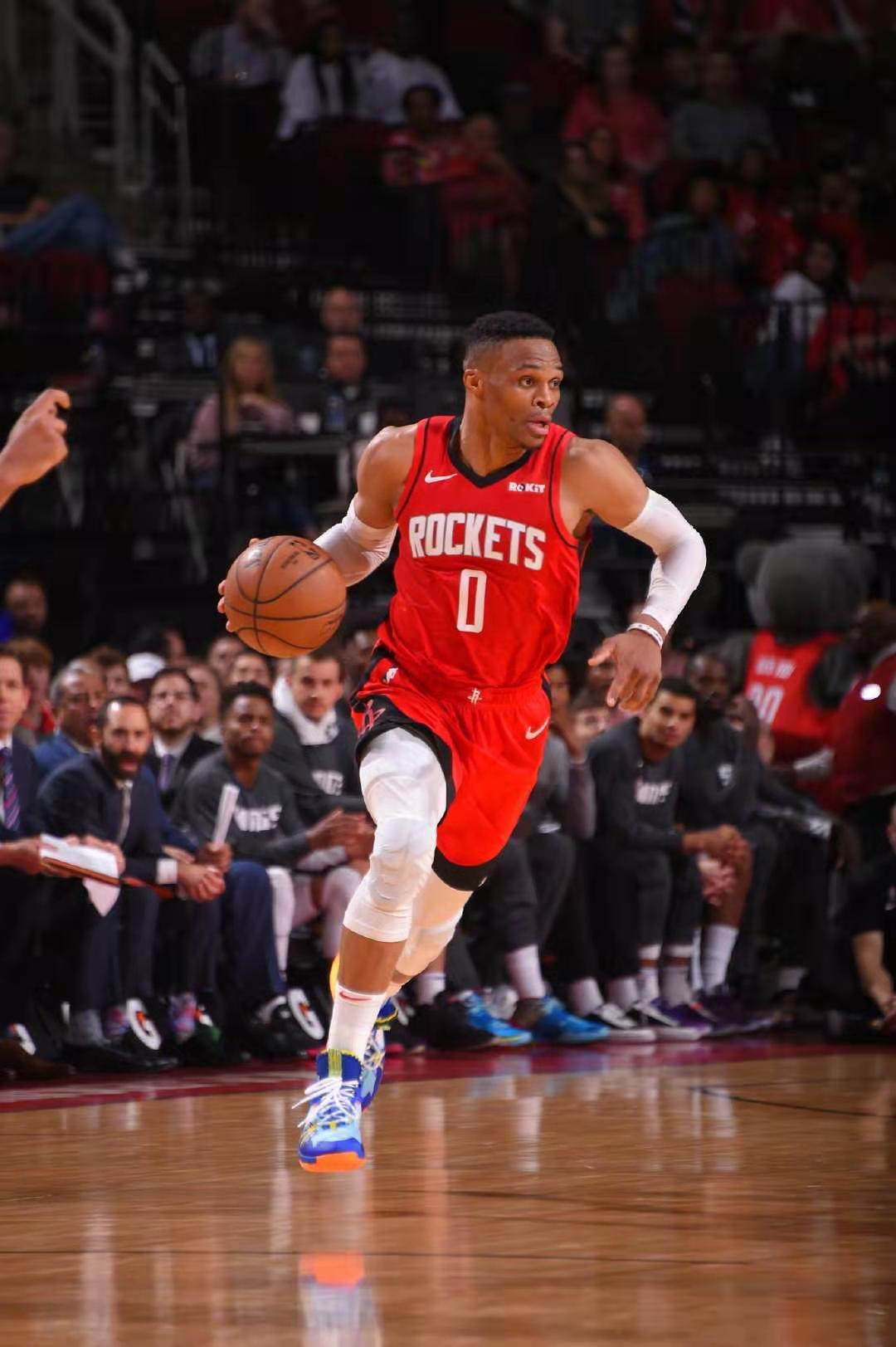 原创火箭被绝杀!威少砍34分贡献准绝杀无力回天,哈登8失误让人遗憾