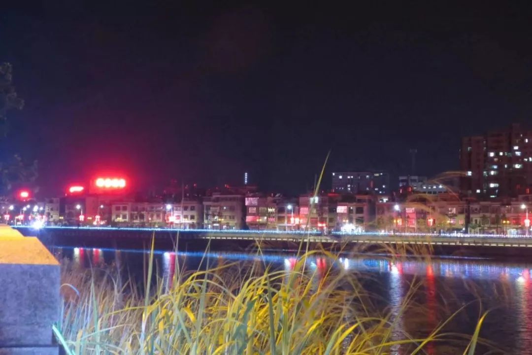 随拍:河婆的夜景.