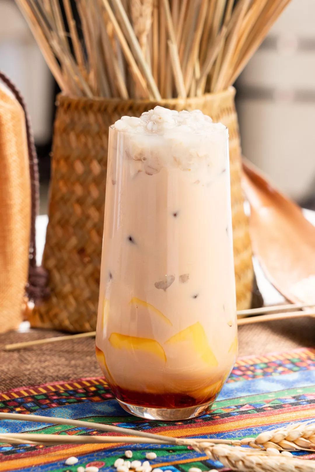 coco的网红焦糖奶茶再加上嫩滑的布丁和糯香的青稞是隐藏菜单里的no.