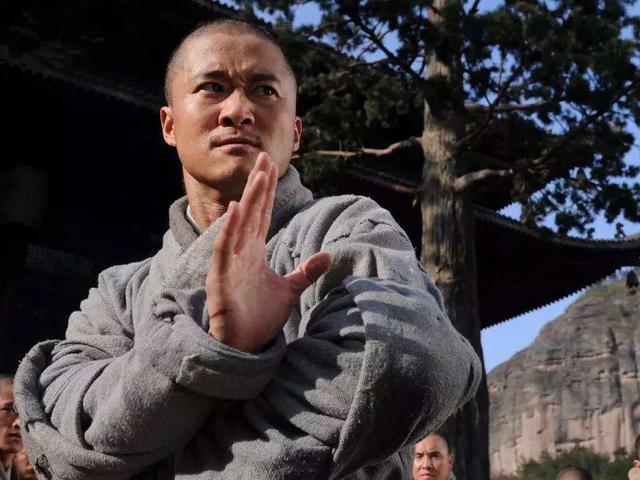清代武林高手杨露禅被誉为太极杨无敌,他是否人如其名?_董海川