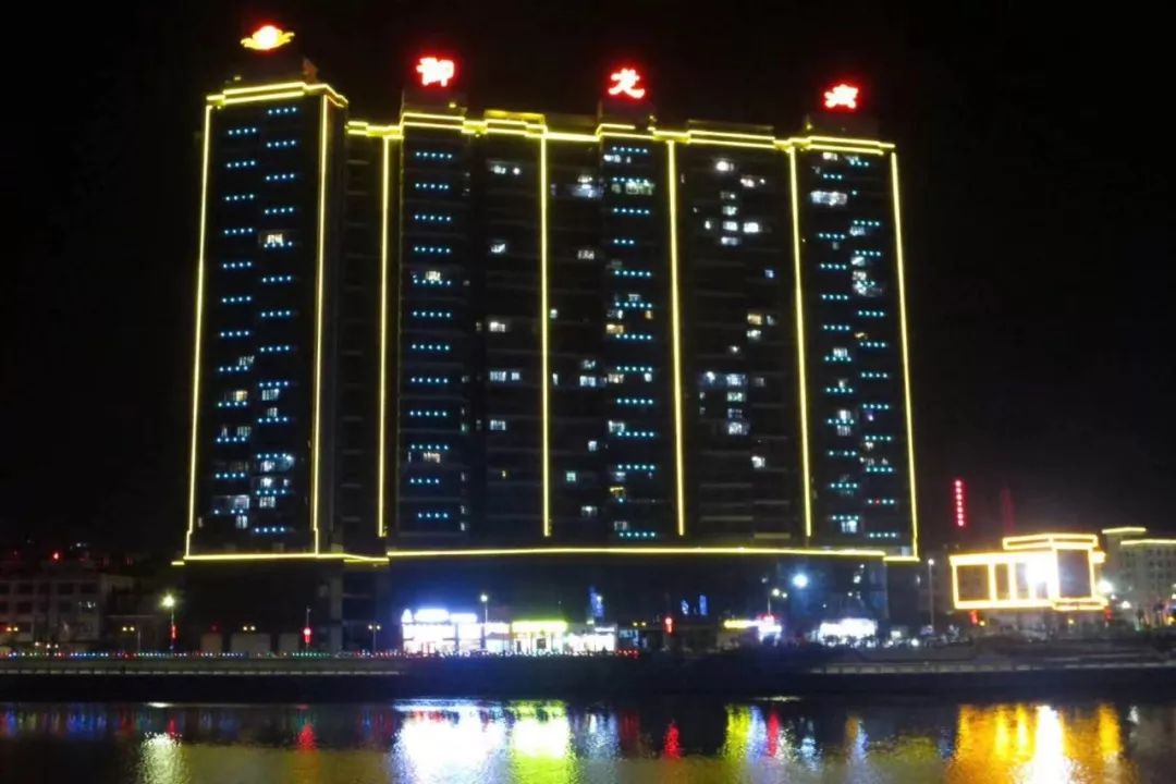 随拍:河婆的夜景.