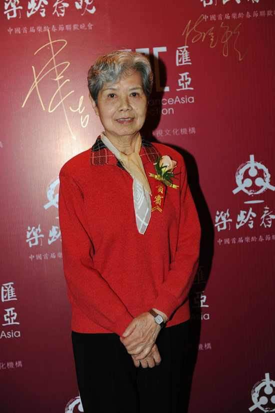 央视第一位主持人,85岁高龄生活现状曝光,晚年生活遗憾没人陪