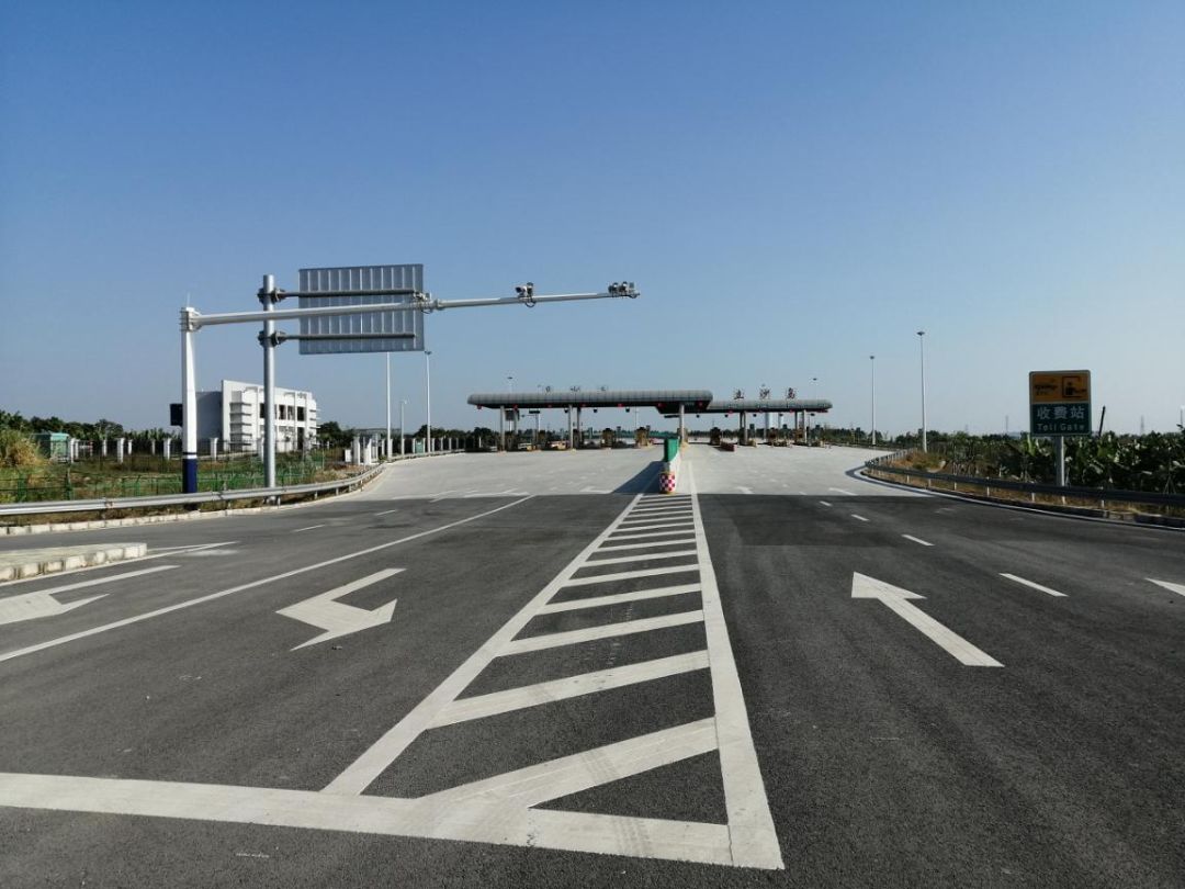 广深沿江高速立沙岛互通位于东莞市沙田镇立沙岛,连接立沙岛立沙大道