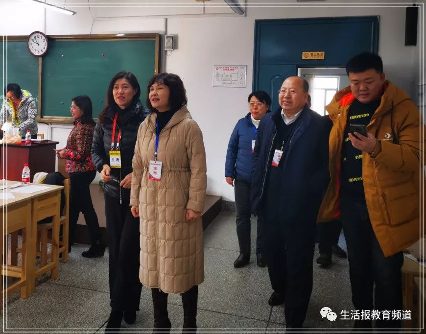 向正在封卷的旭东中学和德强中学的老师介绍