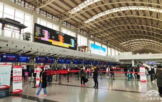 被当成猪喂川航a330空中公务舱成都到上海飞机餐也太丰盛了