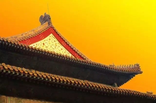 古玩鑫中国黄很吉祥