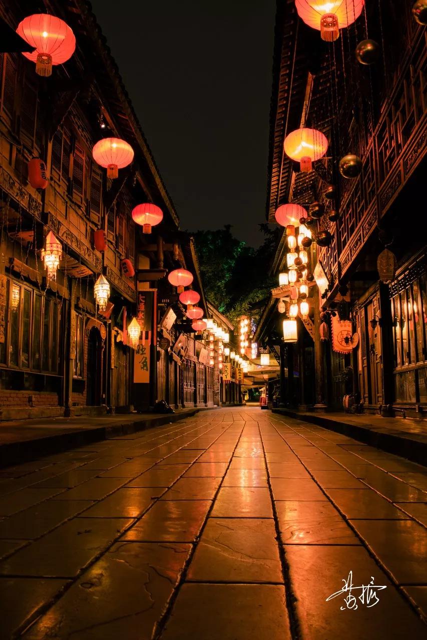 长街夜景图片