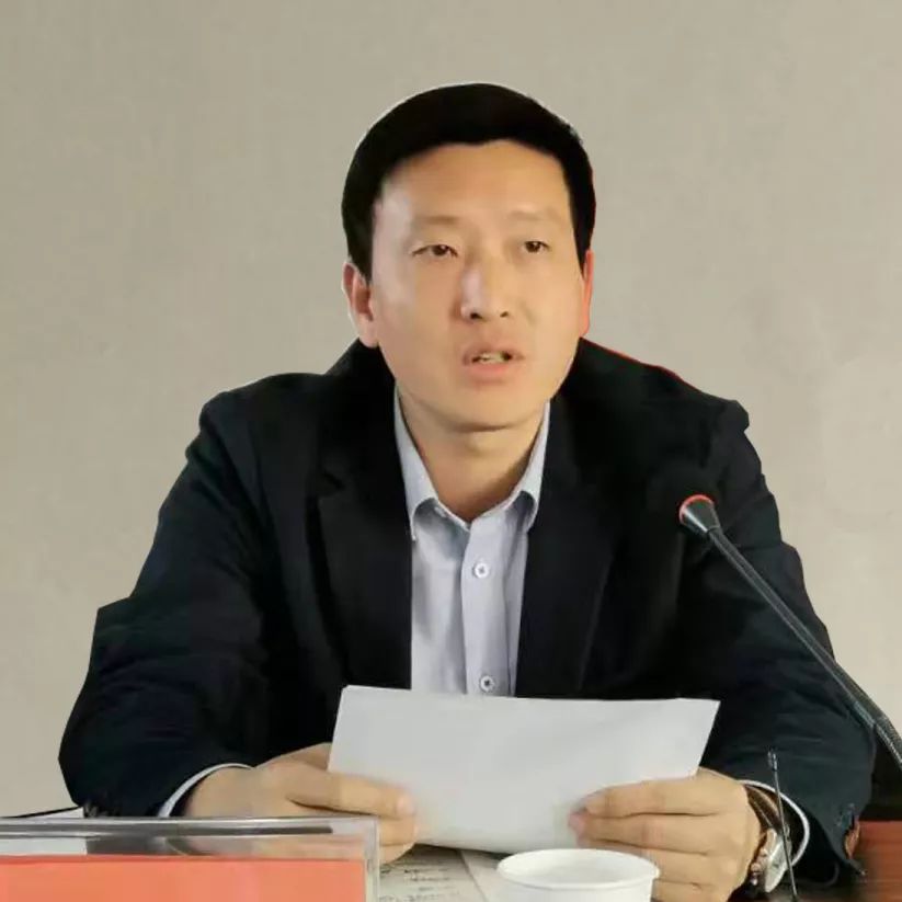 副县长施建华带队到钟山现场协调指导石材行业整治提升工作
