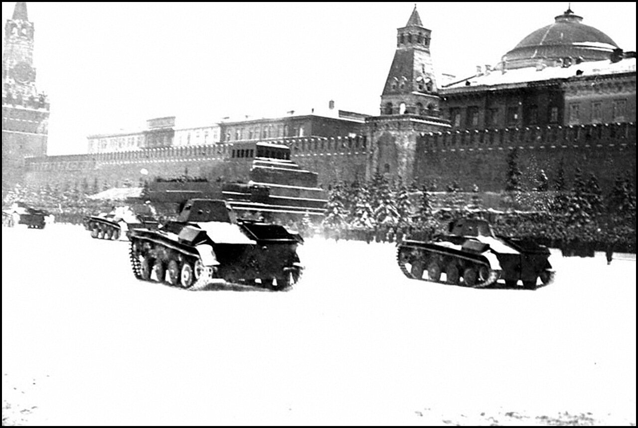 老照片 1933年莫斯科红场上的阅兵式 庆祝苏联十月革命__财经头条