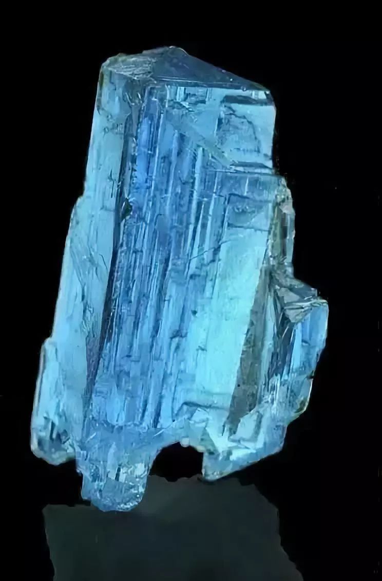 巴西不仅是足球的天堂,更是世界彩色宝石的天堂!