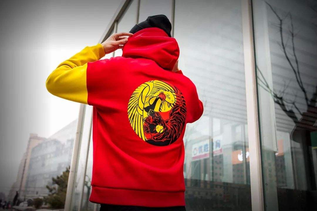 深度:李宁凭什么自定义"国潮"?自我撕裂,不再做"父辈旗帜"