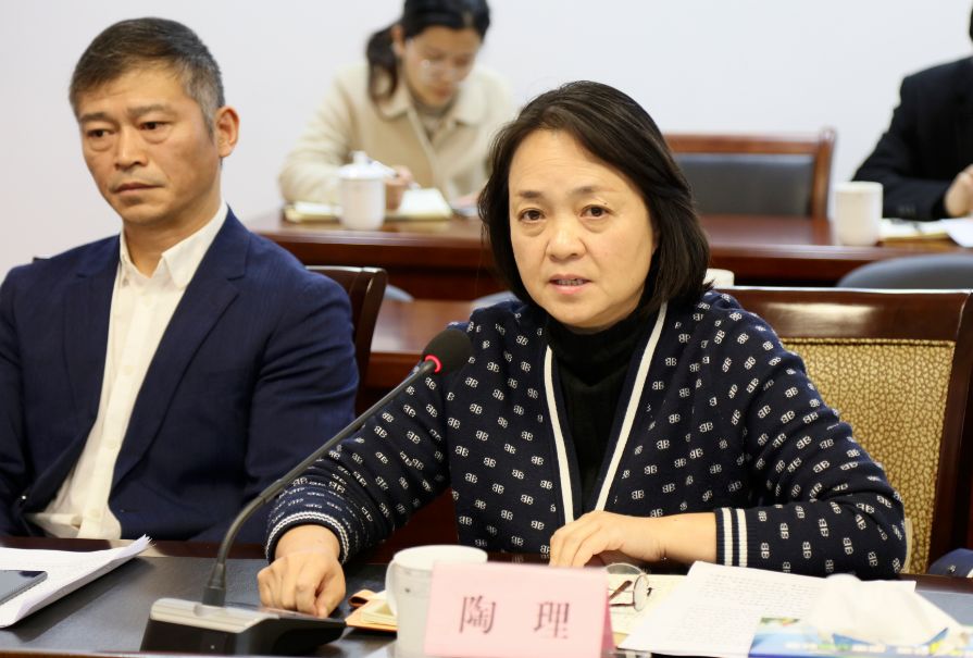 针对民宿发展提出了三点建议:农工党市委主委陶理市人大常委会副主任