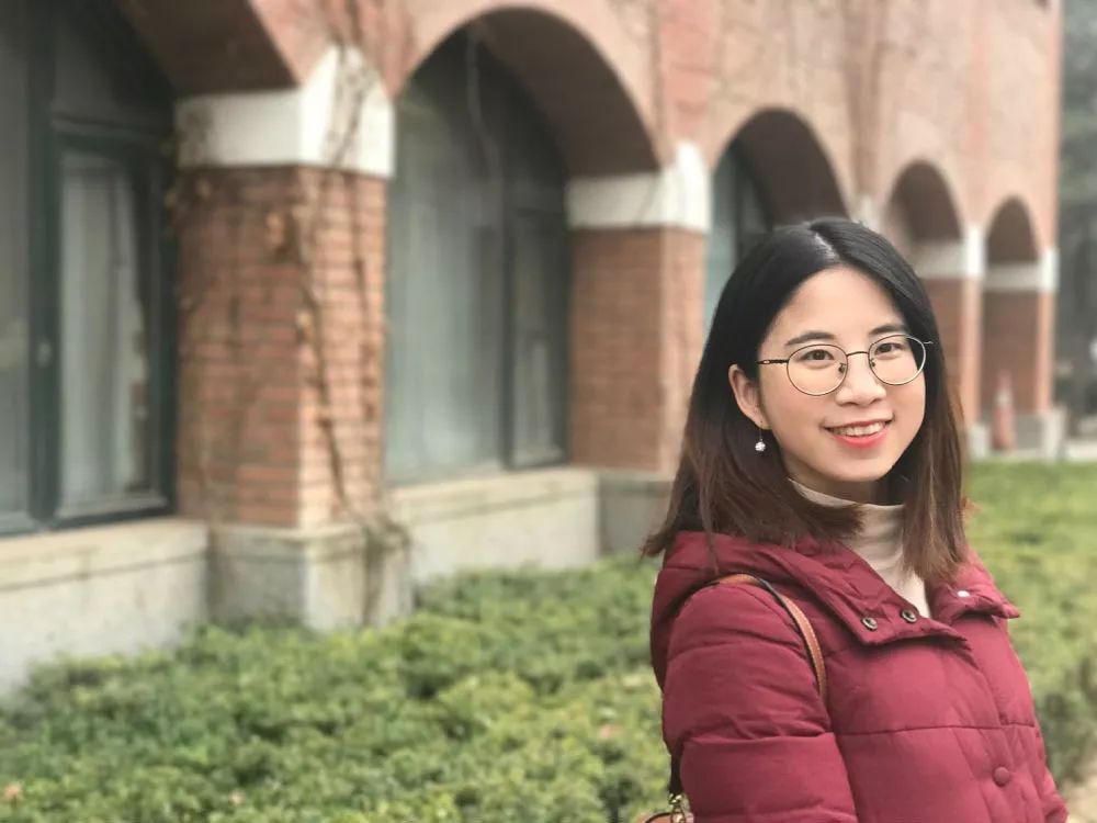 百生写百师|春日暖阳,洒师之爱—写给余晗老师