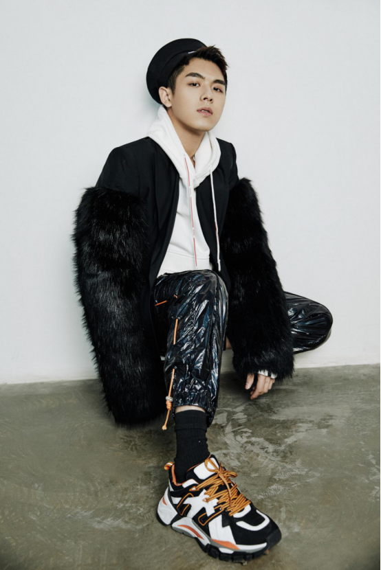 轻熟系阳光男孩陈信喆的最新硬照来了