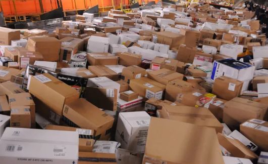 注意多伦多canadapost大量包裹堆积你的快递可能要凉