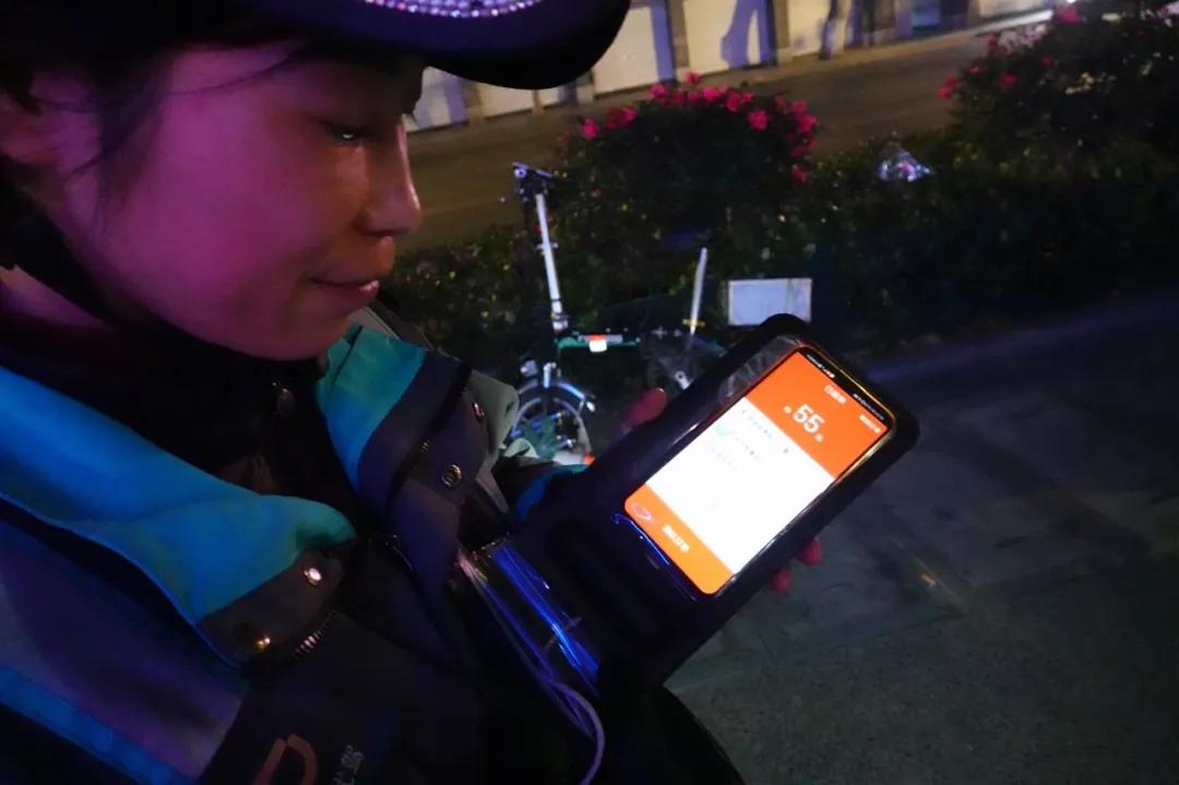 原创揭秘女代驾的夜行生活:怕客人不喝酒,更怕客人喝多