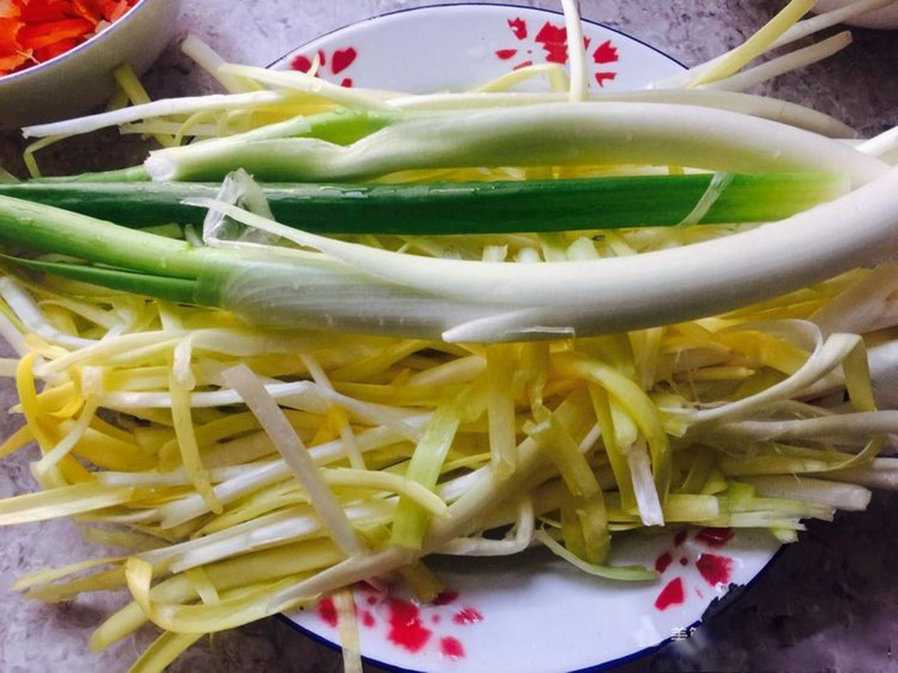 宋人方岳就有以《春盘》为题的诗,有诗意的形象化