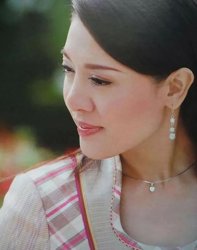 都说西拉米王妃美貌逆天,看了这些照片你就知道,当年她有多惊艳