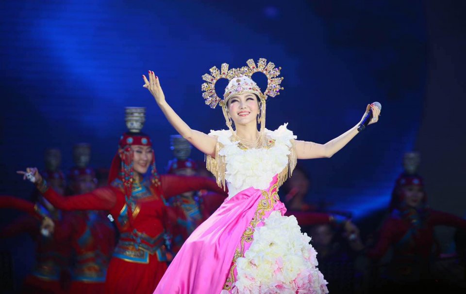 乌兰图雅花开四季全球巡回演唱会将盛放海南文昌