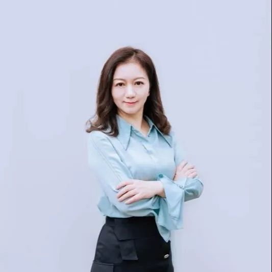 湖北省婚姻家庭研究会常务理事,湖北省心理卫生协会理事,武汉市硚口区