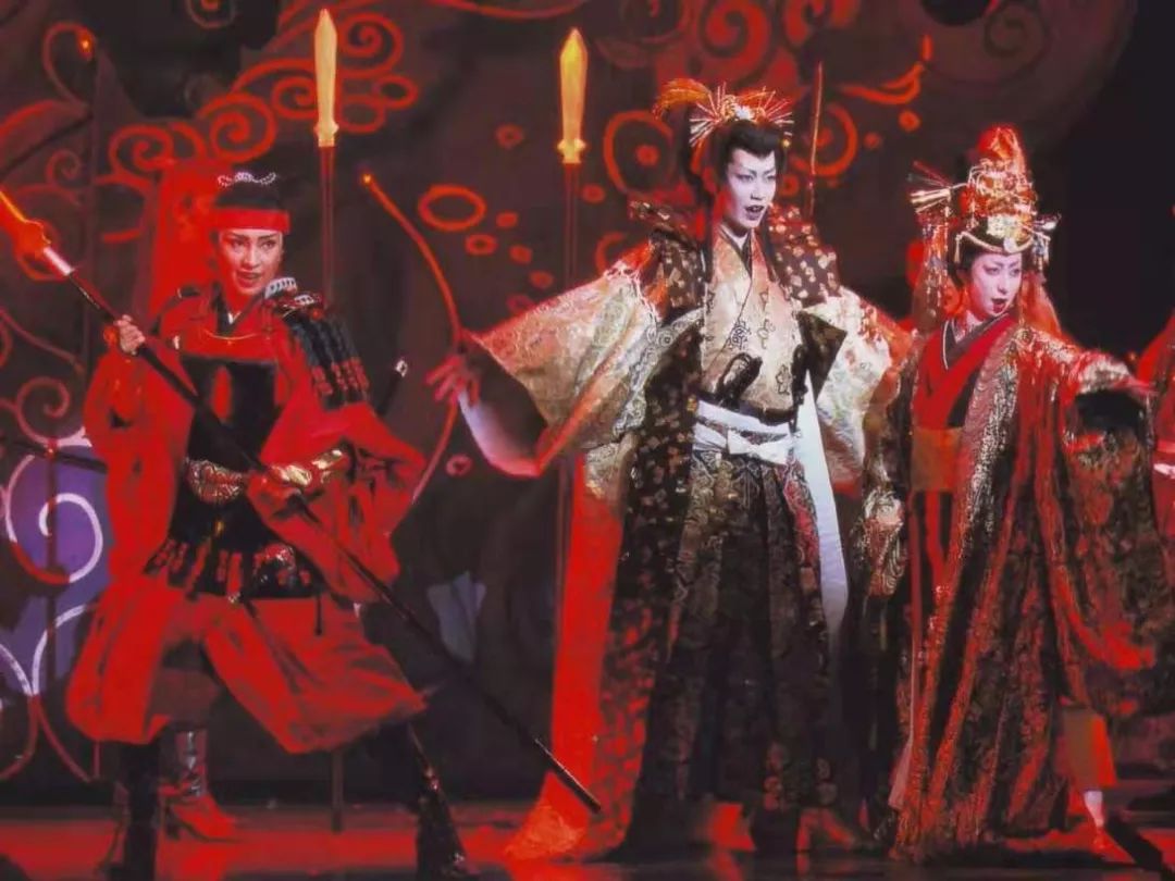 日本宝冢歌舞团图片