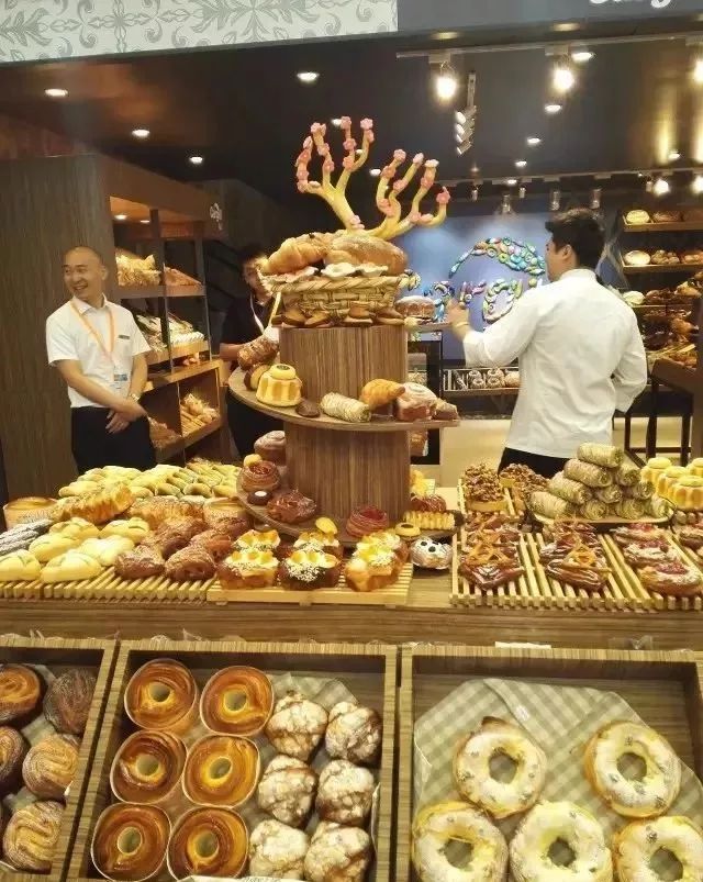 烘焙圈子触景生情展会场景营销让你的客户触电