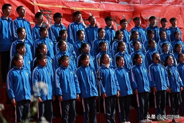 贵州从江贯洞中学2019举行纪念“12 . 9”大合唱比赛活动(图4)