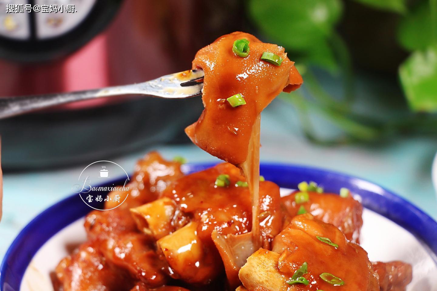 看看这道美味的【红烧羊蹄】是怎样做的吗?小技巧有哪些?