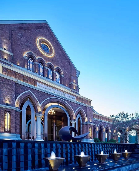 红砖经典呈现一个繁华而摩登的现代都会城市里的海派空间