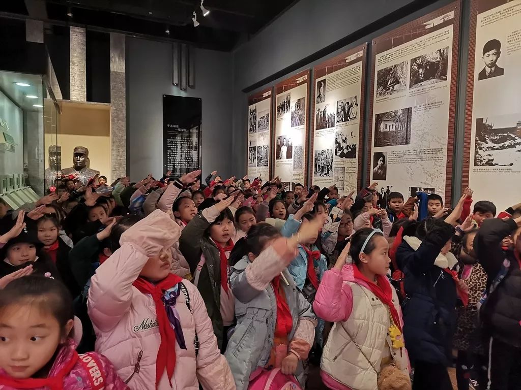 高滩岩小学毕业照图片