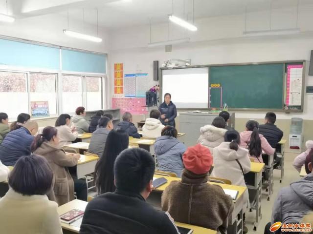 邹平市梁邹小学多措并举保障学生道路交通安全(图1)