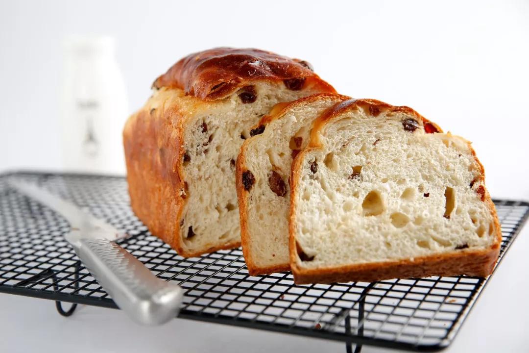 家庭版葡萄干吐司超强配方,小白也能轻松做!