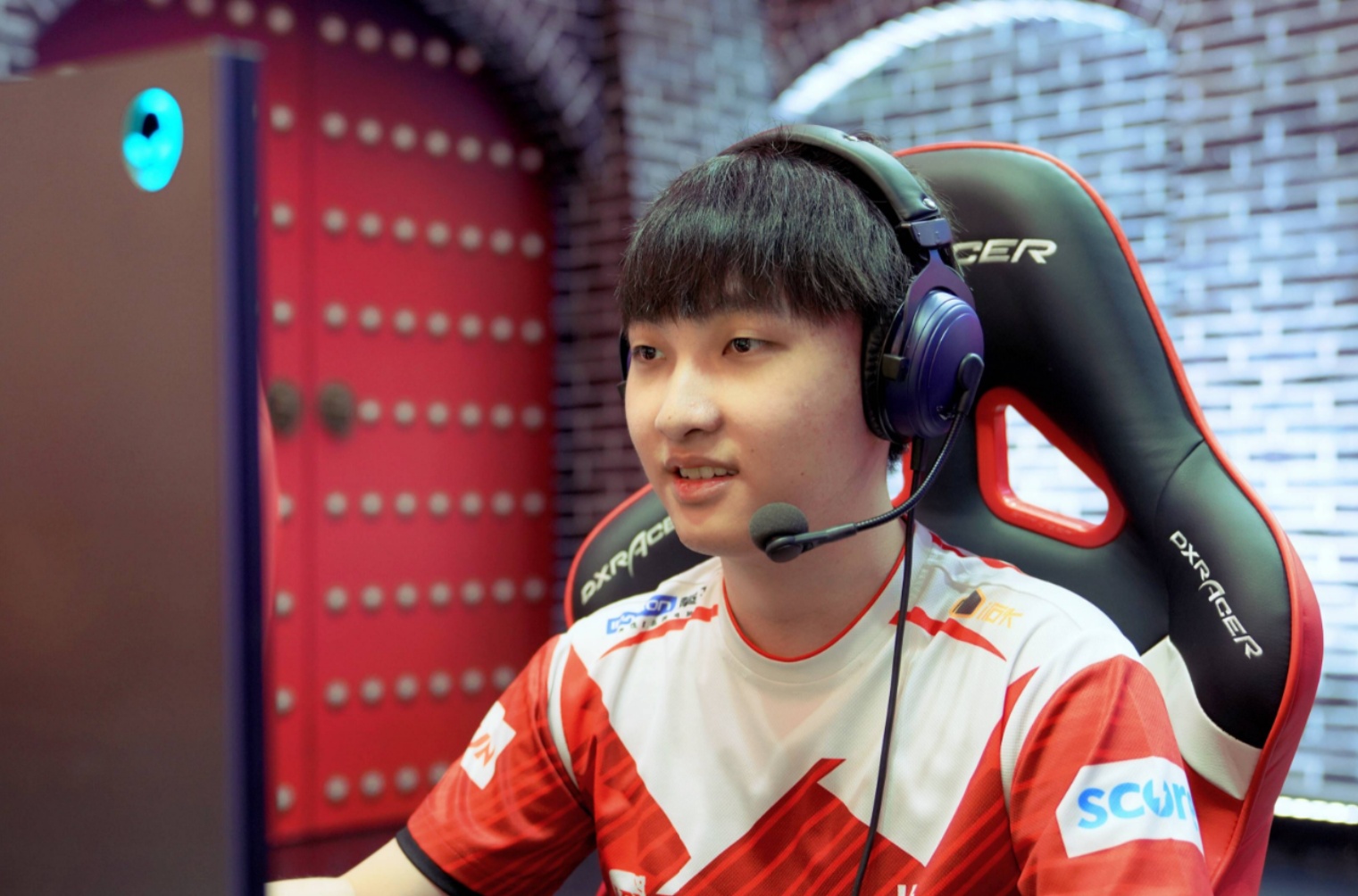 lpl兮夜未能与we战队续约网友表示we来年要凑热闹了