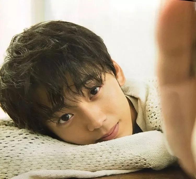 日媒票选"2019年日本男生最想拥有的颜",竹内凉真第五,第一名是他.