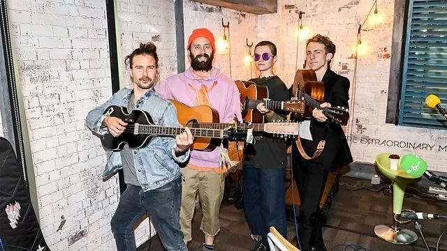 在这个最冷的冬天也许bigthief可以给你一些脉络温度支持度过