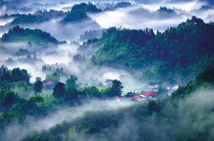 探寻湘境北纬30度神秘壶瓶山