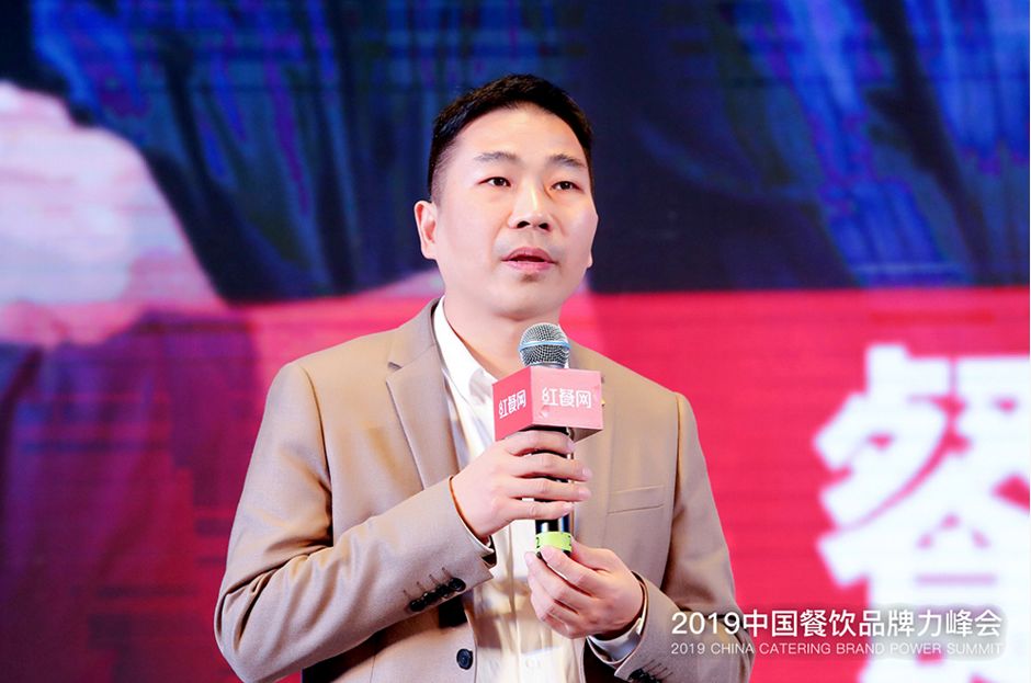 快乐蜂集团,奈雪的茶,胡桃里,粮全其美,这四个品牌其实都是进化之路上