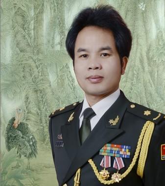 李大成工笔画军旅生涯圆梦丹青