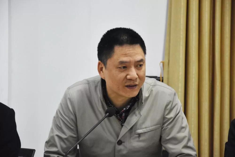 谭军李辉对长塘集体经济的创新发展模式和创新创业工作给予了肯定与
