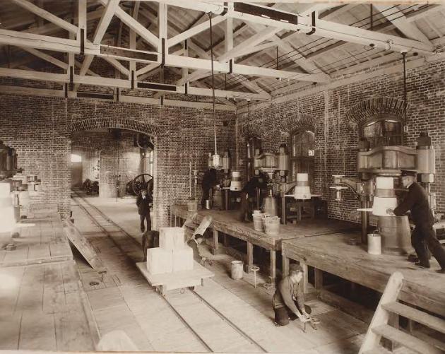 原创少见老照片:甲午战争之后设立的日本兵工厂,如今仍是禁区