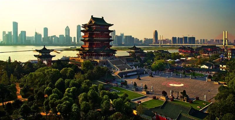 豫章十景之章江晓渡