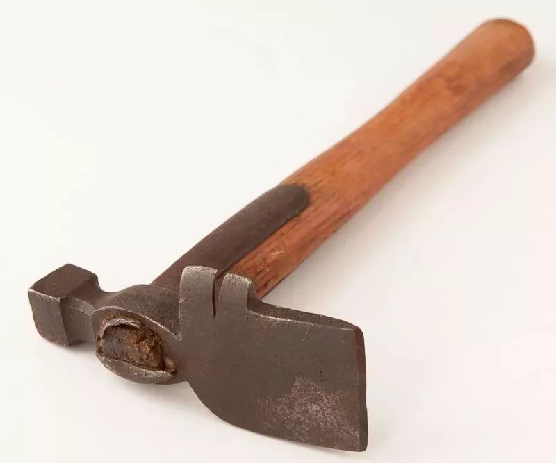 老木匠的工具很难搜集到的哦