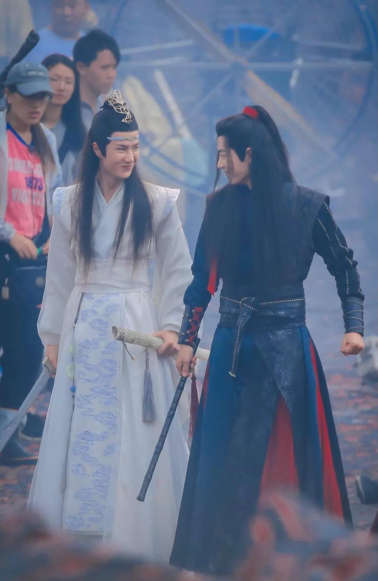 因为一个男配奖《陈情令》所有提名被取消,番位之争真的幼稚_王一博