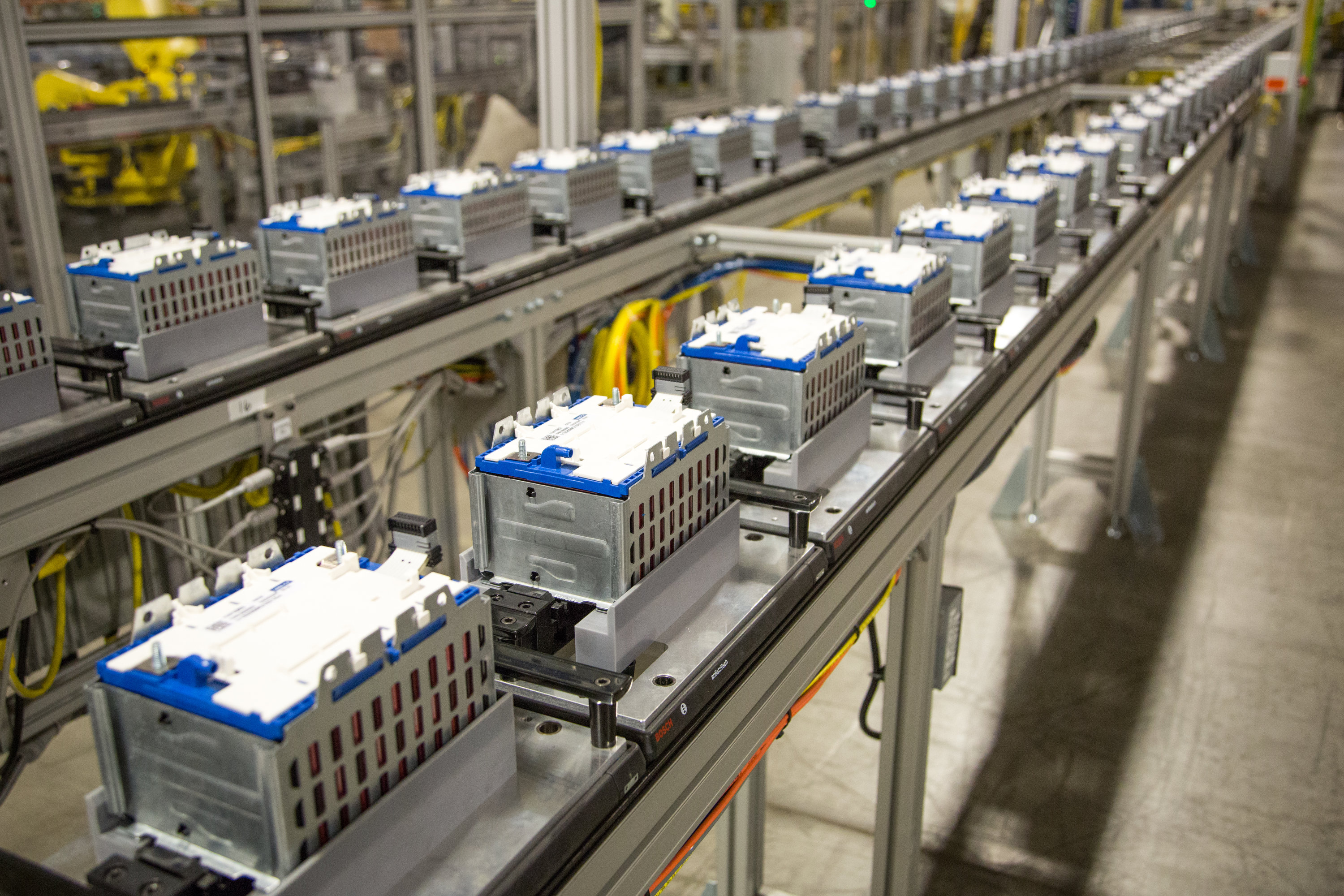 从千兆瓦电池工厂兴建开始通用的电动未来已轮廓初显