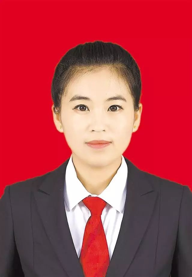 翟小丽,女,汉族,现年31岁,中共党员,庆阳市庆城县蔡家庙乡大堡子村党