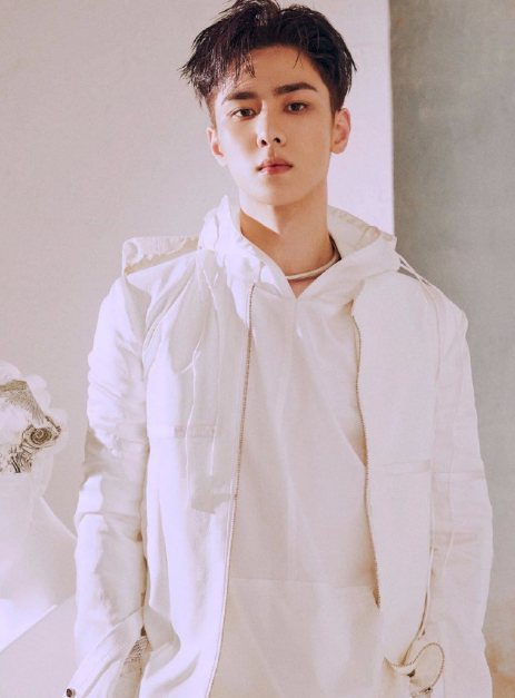 怎样才能和sm艺人结婚还要问李秀满威神v队长回答得好认真