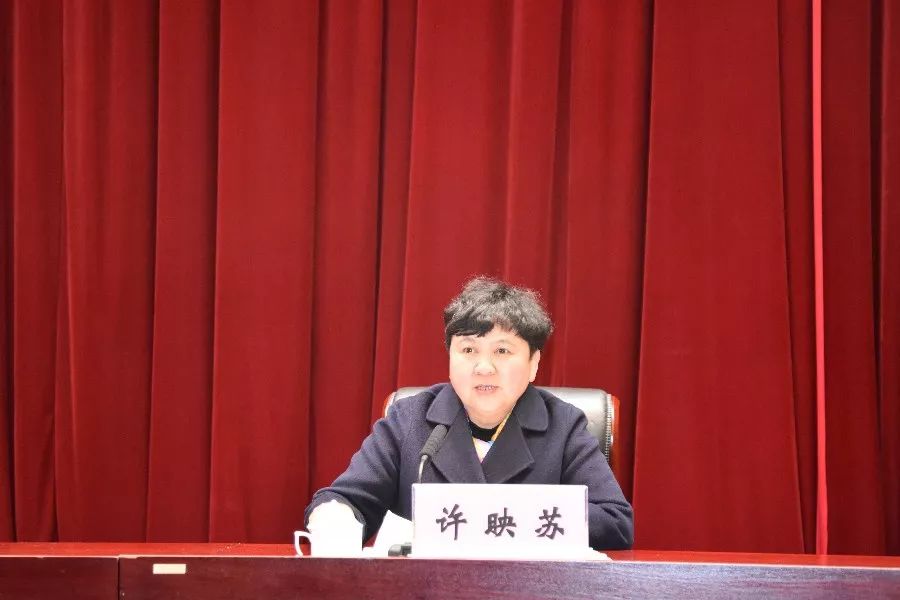 州人大常委会副主任洪云龙,李东,秘书长茶兴培出席宣讲会.