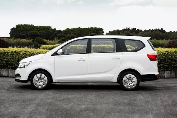 拉上"毛豆"推新车!上汽通用五菱瞄准下沉市场