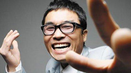 他在歌坛上留下了独属于他自己的"金氏"风格,后来,他还和顶级人气偶像